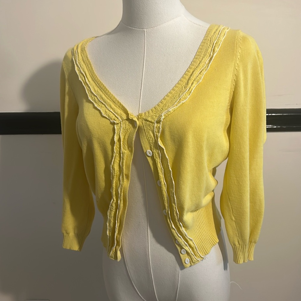 Anthropologie Guinevere yellow sweater
